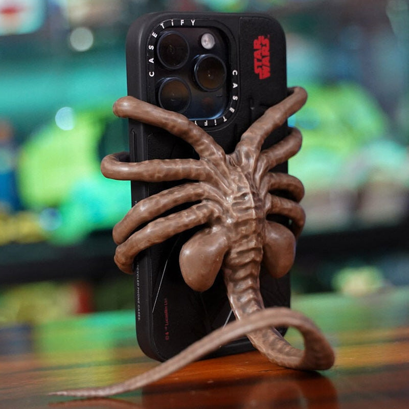 alwaysdwellTM - Horrible Facehugger Phone Holder