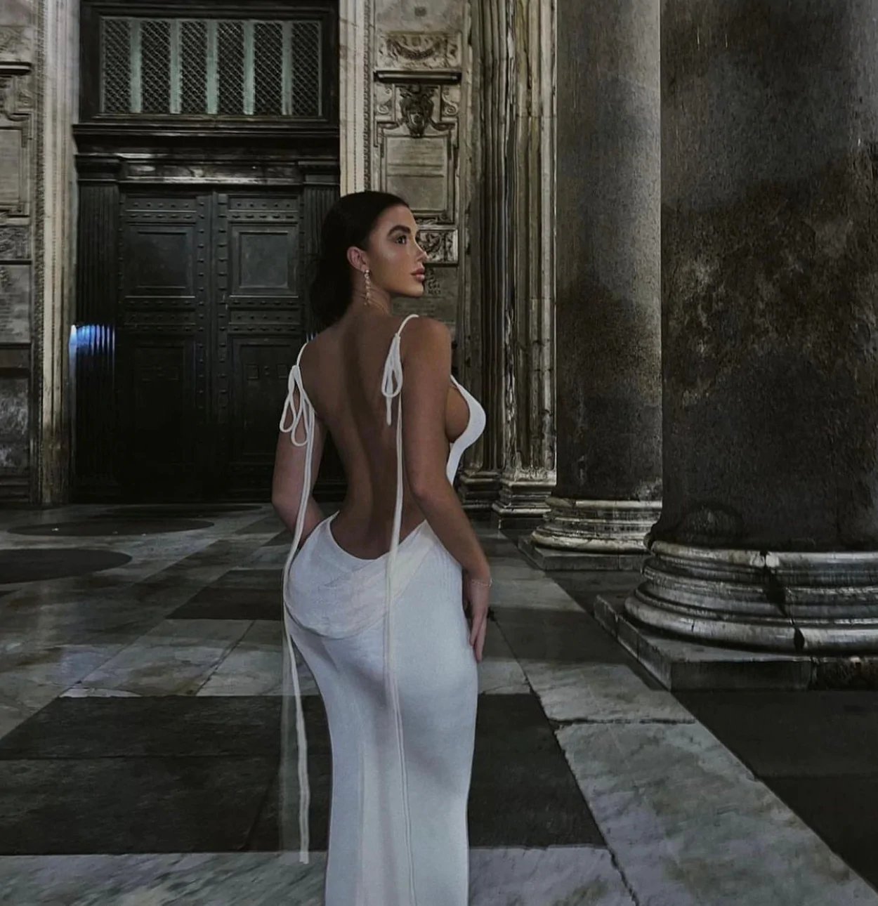 alwaysdwellTM - 🌟 Serenity Backless Maxi Dress
