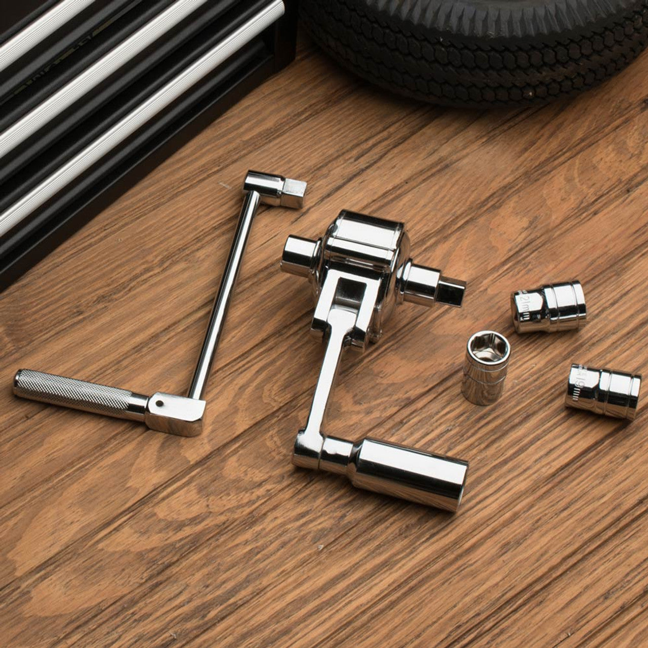 alwaysdwellTM - Geared Lug Nut Remover