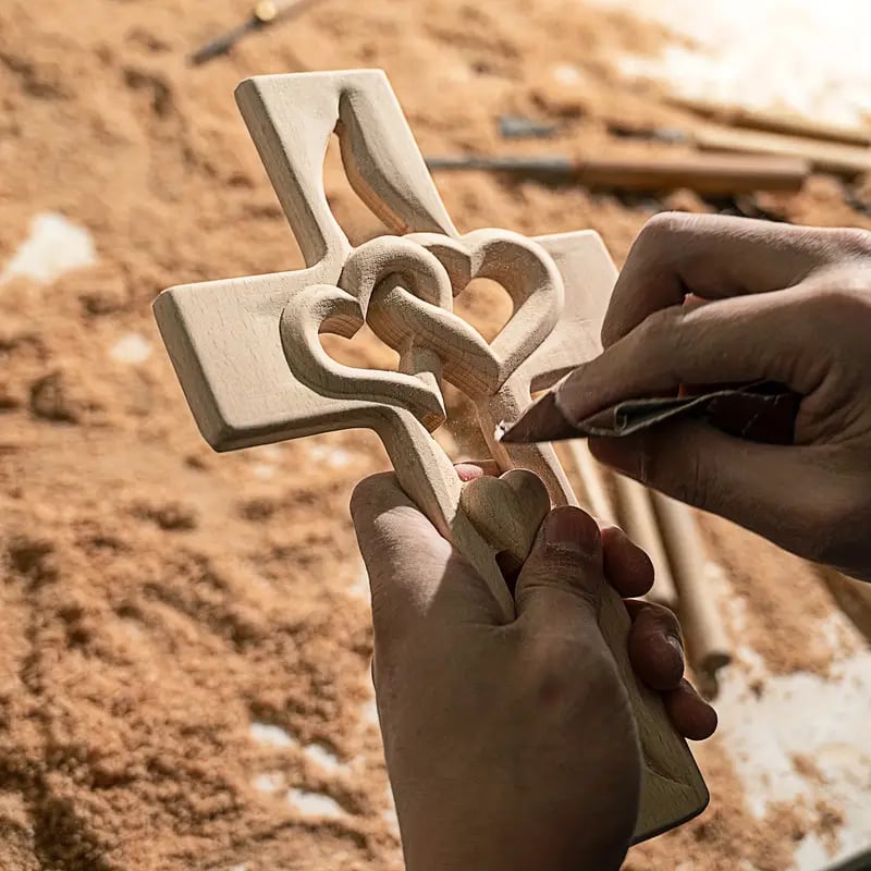 alwaysdwellTM - ✝️Intertwined Heart Wooden Cross(6.3*9.8 in)