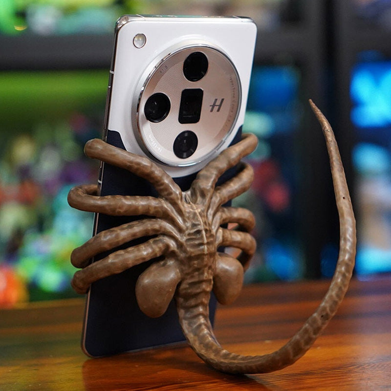alwaysdwellTM - Horrible Facehugger Phone Holder
