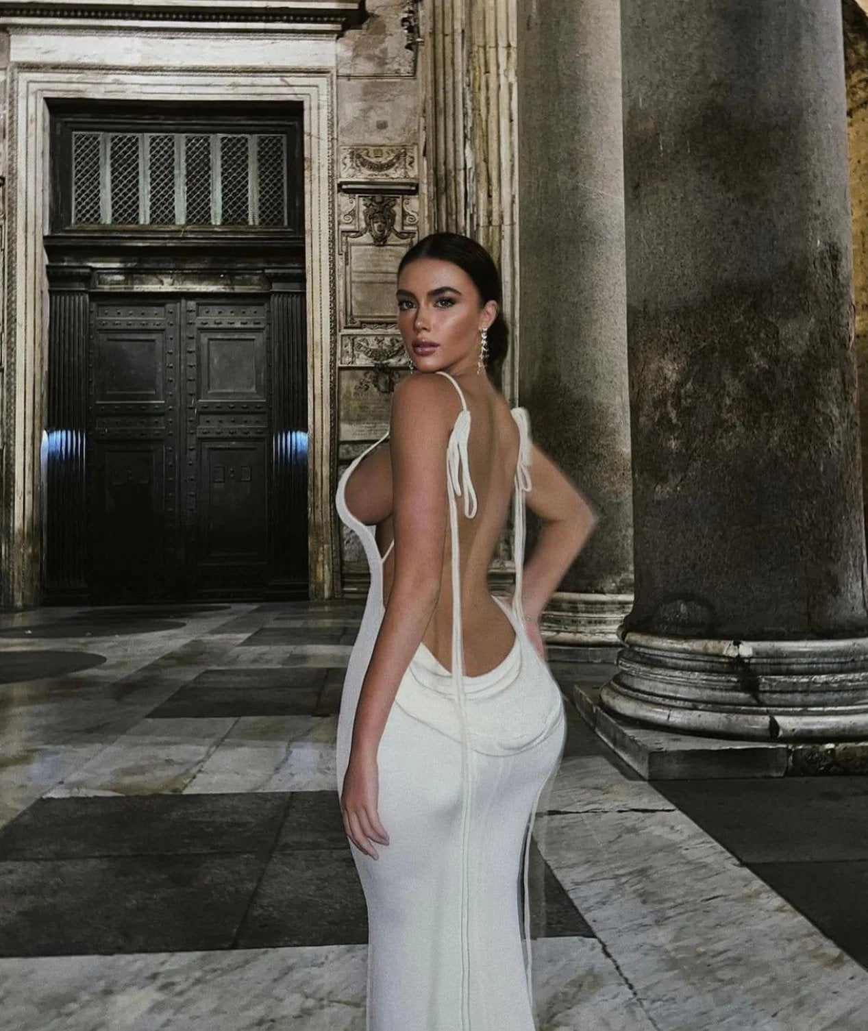 alwaysdwellTM - 🌟 Serenity Backless Maxi Dress