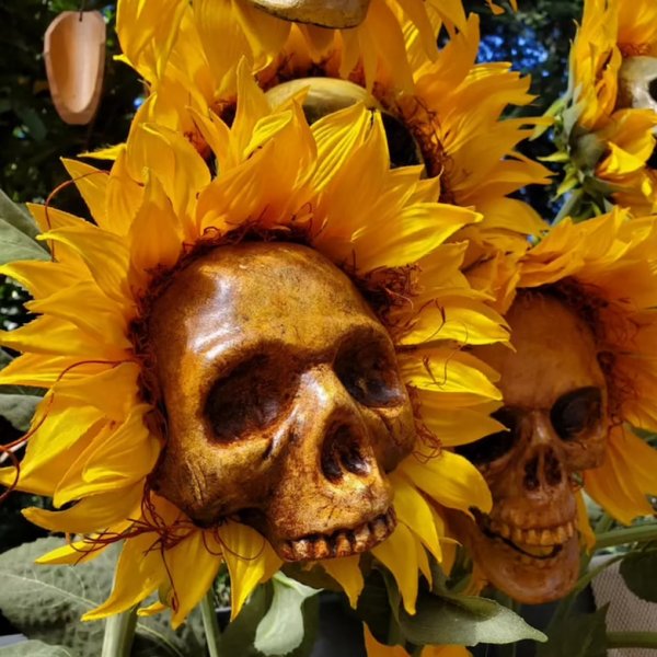 alwaysdwellTM - HALLOWEEN DECOR SKULL SUNFLOWERS🌻BUY 3 FREE SHIPPING