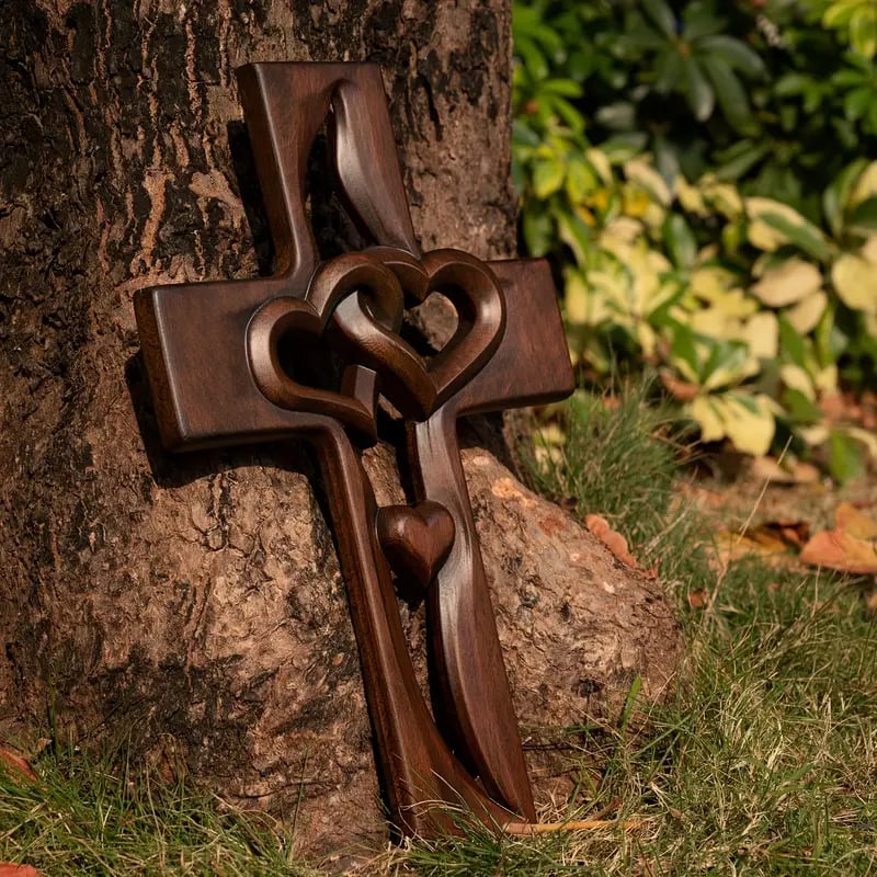 alwaysdwellTM - ✝️Intertwined Heart Wooden Cross(6.3*9.8 in)