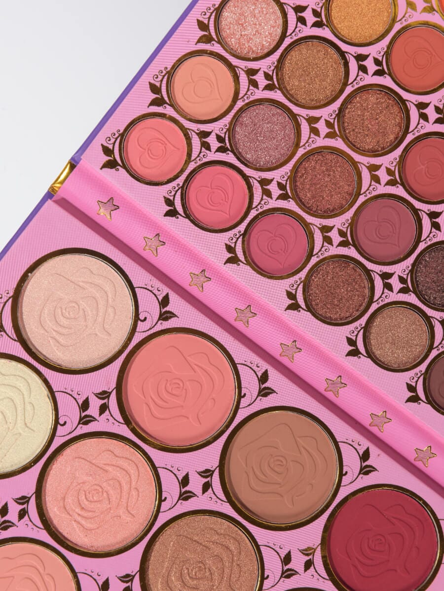 alwaysdwellTM - Multi color eyeshadow palette