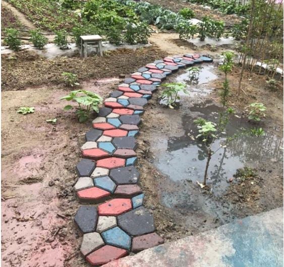 alwaysdwellTM - 🎁 DIY Patio Paving Mold