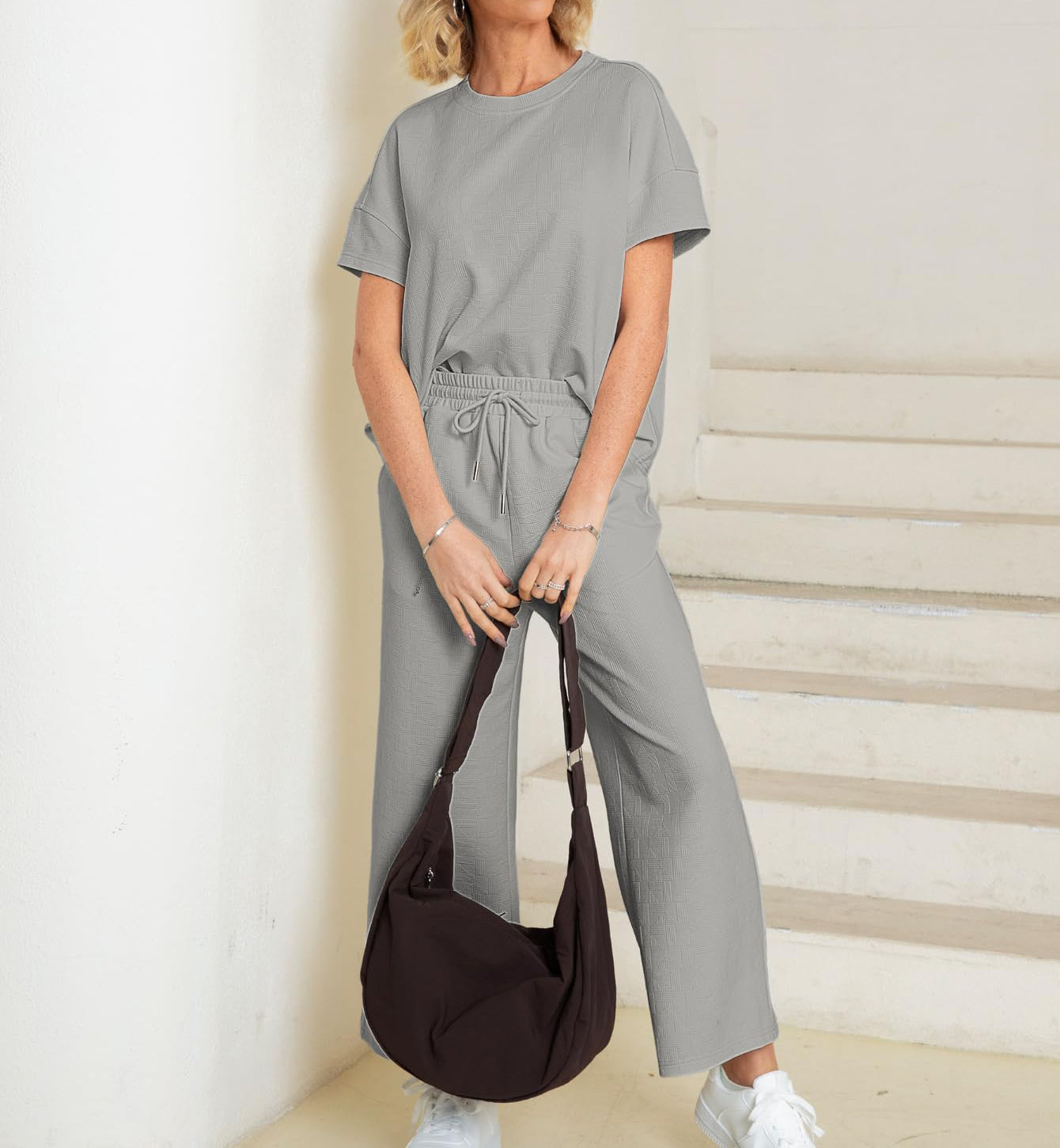 Casual short-sleeved loose top and wide-leg pants suit