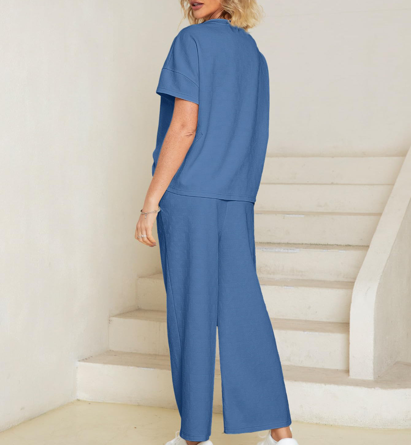 Casual short-sleeved loose top and wide-leg pants suit