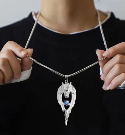 💥💥Glowing wolf necklace🐺🐺--"SAVE A WOLF"